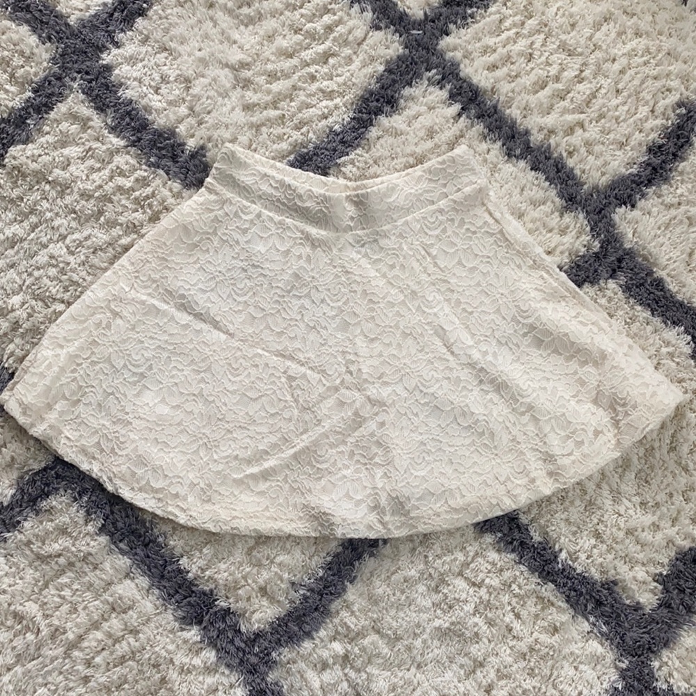 F21 Lace skirt